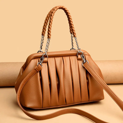 Élanne Pleat Handle Bag